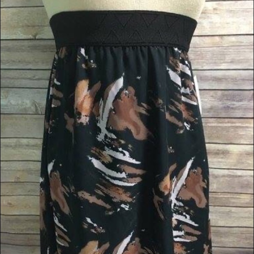 LuLaRoe Lola skirt